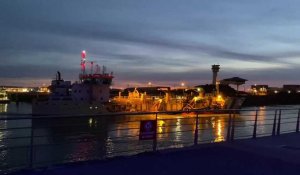 Boulogne : le bal hypnotisant de la drague, de nuit, dans le port de Boulogne