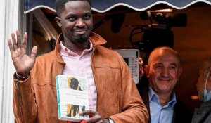 Mohamed Mbougar Sarr, 31 ans, Sénégalais et prix Goncourt