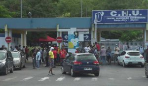 Obligation vaccinale: la grève générale en Guadeloupe se poursuit sous haute tension