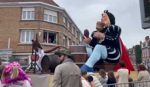 Carnaval de Bailleul: Gargantua et son cortège se sont élancés de la Grand-Place