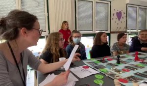 Les jeunes liévinois testent le jeu L'Épopée de l'égalité