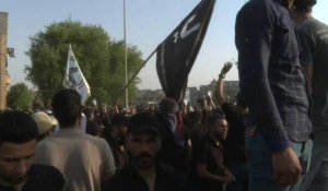 Les militants du "Cadre de la coordination" manifestent contre Sadr à Bagdad