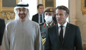 Emmanuel Macron reçoit MBZ, le président des Emirats, à Versailles
