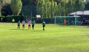 Croky Cup : Ganshoren - Léopold, réduction du score des Ucclois.