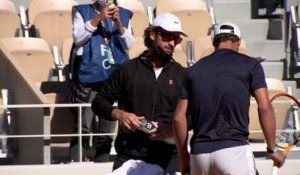 Roland-Garros 2021 - Le roi Rafael Nadal a tapé la balle dans son jardin !