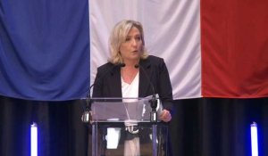 Régionales: "Nos électeurs ne se sont pas déplacés, j'appelle au sursaut" (Le Pen)