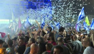 Israël: célébrations à Tel-Aviv pour fêter le départ de Netanyahu