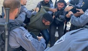 Jérusalem: bagarre entre police israélienne et Palestiniens avant une marche de l'extrême droite