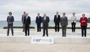 Sommet du G7  : les dirigeants posent pour la traditionnelle "photo de famille"