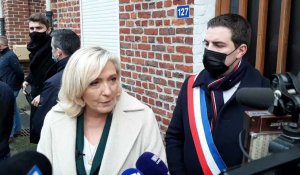 Marine Le Pen en visite à Bruay-la-Buissière