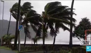 La Réunion : le cyclone Batsirai laisse derrière lui d'importants dégâts matériels
