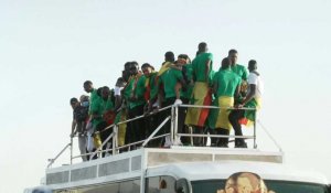 Football/CAN: l'équipe du Sénégal part pour une parade en bus dans les rues de Dakar