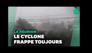 À La Réunion, le cyclone Batsirai continue de frapper violemment