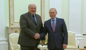 Le président russe Poutine reçoit son homologue bélarusse Alexandre Loukachenko