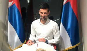 Novak Djokovic visite le pavillon serbe à l'Expo 2020 de Dubaï