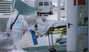 Omicron : l'Autriche assouplit les restrictions, la Russie enregistre 100 000 cas en 24 heures