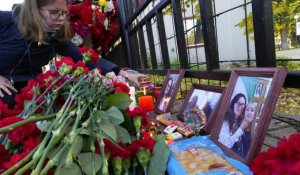 Russie : après la fusillade mortelle à l'université, le choc et le deuil à Perm
