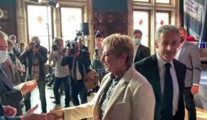 Calais : remise de la Légion d’honneur à Natacha Bouchart, maire de Calais
