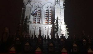 Arras : saint Nicolas descend le beffroi 