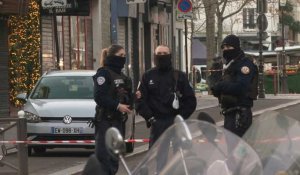Paris : maintien du périmètre de sécurité après l'interpellation du preneur d'otage