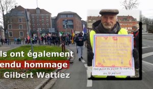 Beauvais. Les anti-pass sanitaire rendent  hommage à un gilet jaune de la  première heure