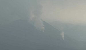 Eruption aux Canaries: plus de 30.000 habitants brièvement confinés à cause d'émissions de gaz