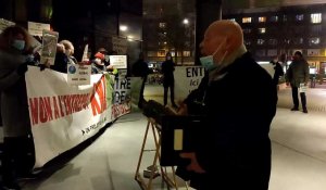 Entrepôt XXL dans les Weppes : manifestation devant le siège de la métropole de Lille