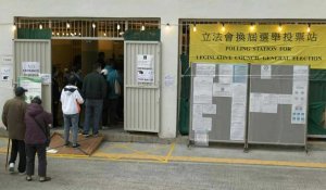 Hong Kong: début du scrutin "réservé aux patriotes" pour élire le Conseil législatif