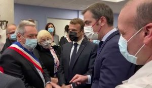 Olivier Veran et Emmanuel Macron commentent la rémunération des médecins libéraux