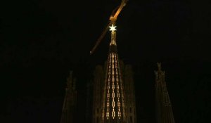 La deuxième plus haute tour de la Sagrada Familia de Barcelone inaugurée