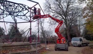 Le kiosque du jardin botanique à Sedan est en cours de remontage