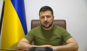 Ukraine: les attaques russes contre Marioupol, un "crime contre l'humanité" dénonce Zelensky