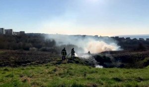 A Boulogne, important incendie de végétation au Chemin-Vert