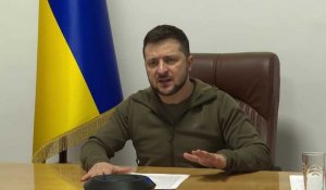 Zelensky accuse la Russie d'utiliser des bombes au phosphore en Ukraine