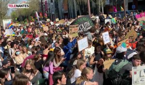 Marche pour le climat : un millier de jeunes à Nantes
