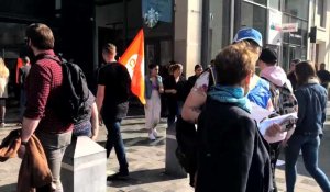 Manifestation de salariés de la FNAC de Valenciennes