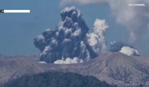 Philippines : éruption du volcan Taal, évacuation de milliers d'habitants