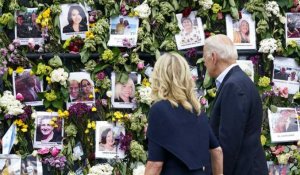 "Je sais l'enfer que vous traversez" : les mots de Joe Biden aux familles des victimes de Surfside