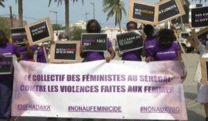 Au Sénégal, des féministes manifestent à visage découvert pour dénoncer "la culture du viol"
