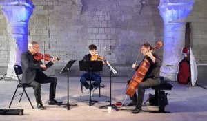 le trio Ludwig en répétition à l'abbaye de Vaucelles