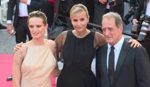 Cannes: lauréat de la Palme d'or, "Titane", foule le tapis rouge