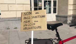 Saint-Omer: un rassemblement quotidien contre l'extension du pass sanitaire