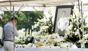 Japon : les obsèques de Shinzo Abe célébrées dans l'intimité
