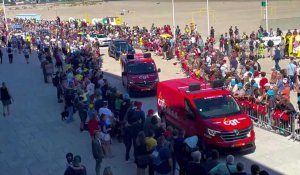 Tour de France : départ de la caravane lors de l'étape Dunkerque-Calais 3/3