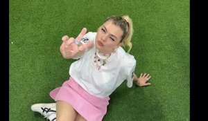 Louane avec des cheveux très raccourcis… Elle succombe à un carré court ultra lisse et dit adieu...