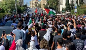 Manifestation à Amman en solidarité avec Gaza après l'attaque de l'hôpital