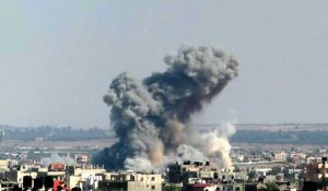 De la fumée après des frappes israéliennes sur Rafah, dans le sud de la bande de Gaza