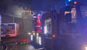 Arques : un gigantesque incendie dévaste l'entreprise LéoBey