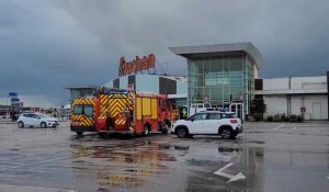 A Calais, un colis suspect neutralisé devant Auchan