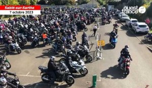 VIDÉO. Octobre rose : plus de 300 motards rassemblés pour un tour solidaire à Sablé-sur-Sarthe